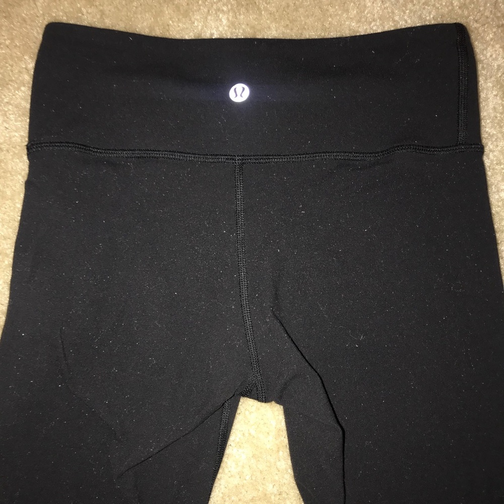 Lululemon size 4 cropped leggings